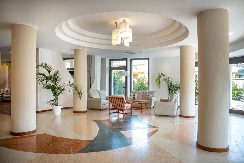 Hotel Carlo Felice 6