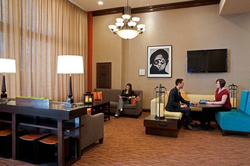 Hilton Garden Inn Milwaukee Downtown 21