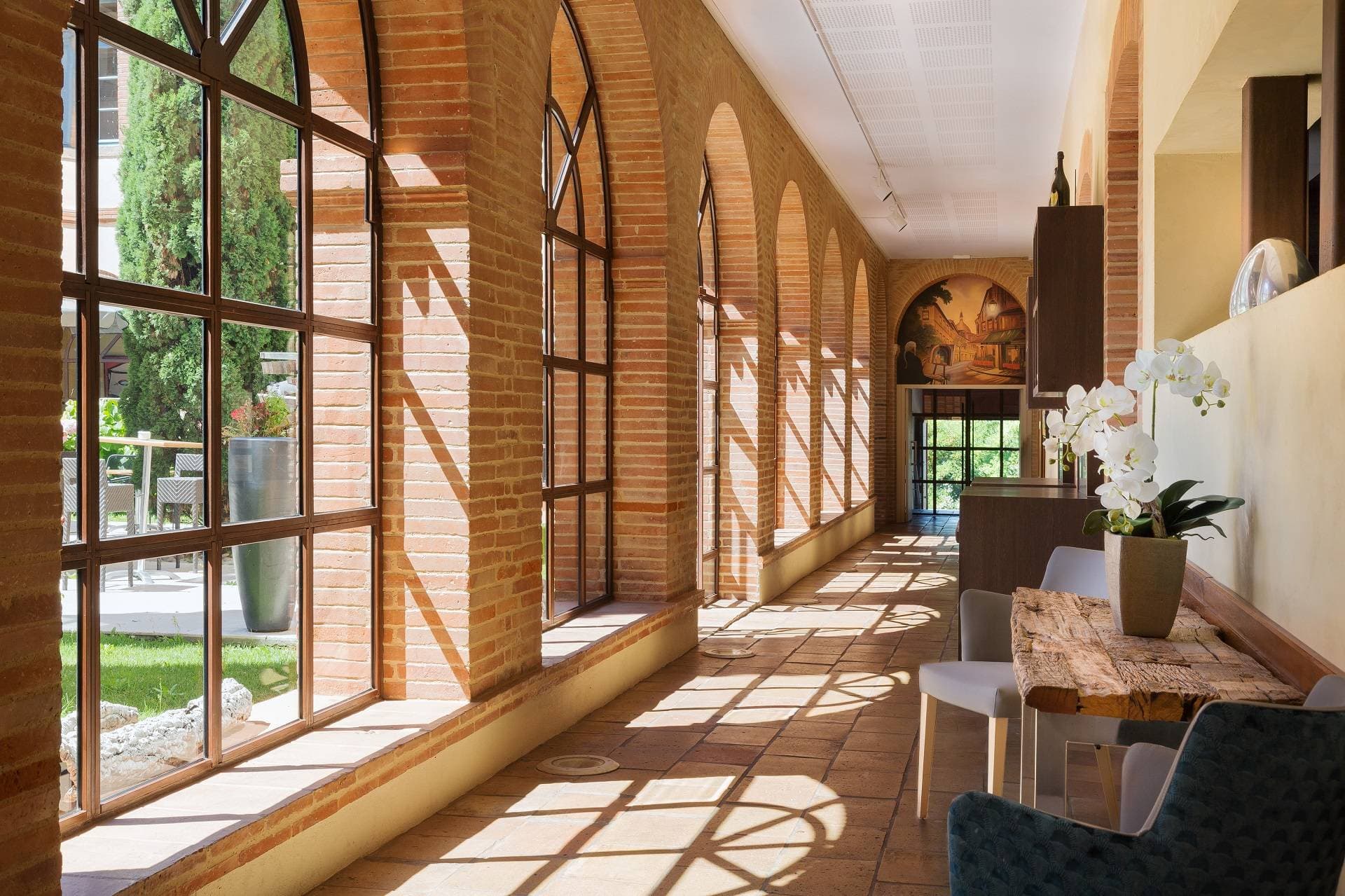 Abbaye des Capucins & Dali Hôtel 9