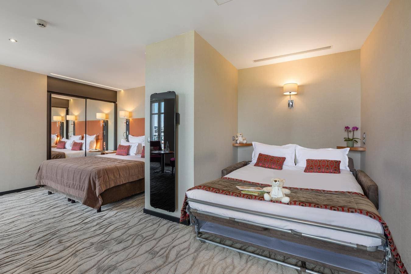 Hotel Imperial Palace  18
