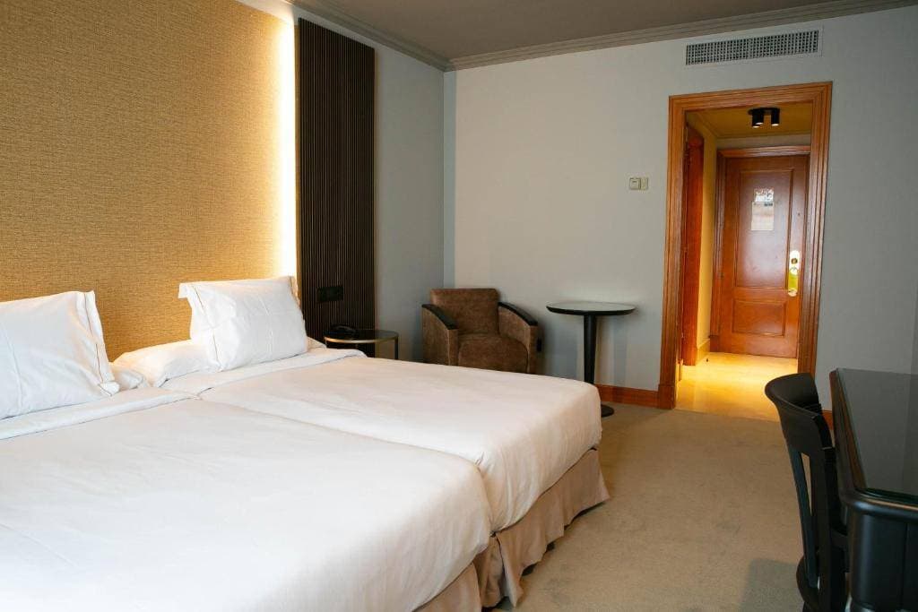 Sercotel Ciudad de Oviedo Hotel 5
