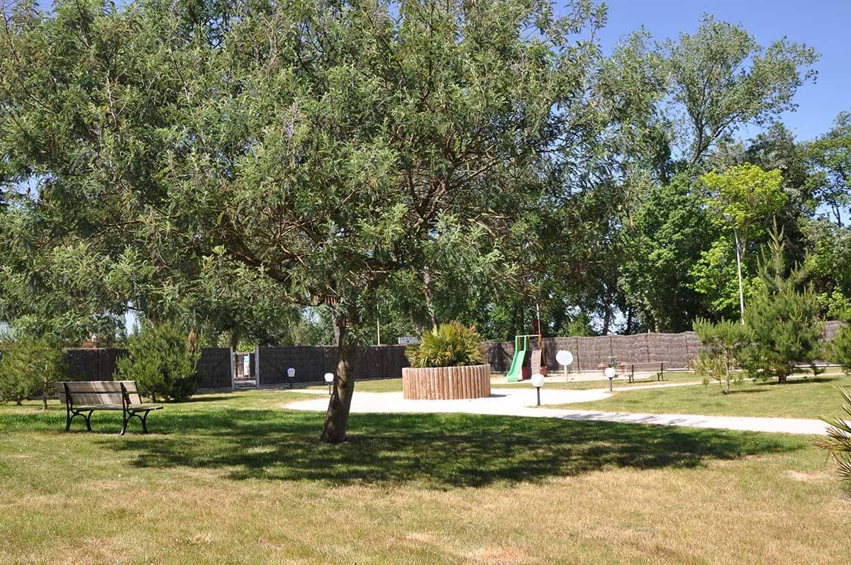 Le Domaine des Pins 14