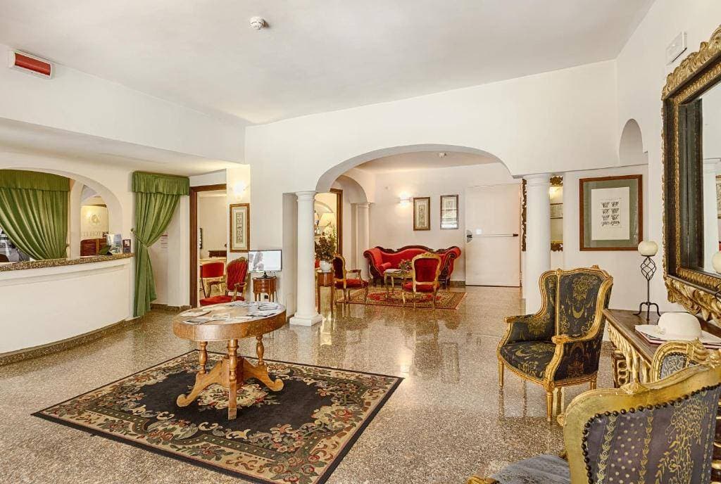 Colonna Palace Hotel Mediterraneo 6
