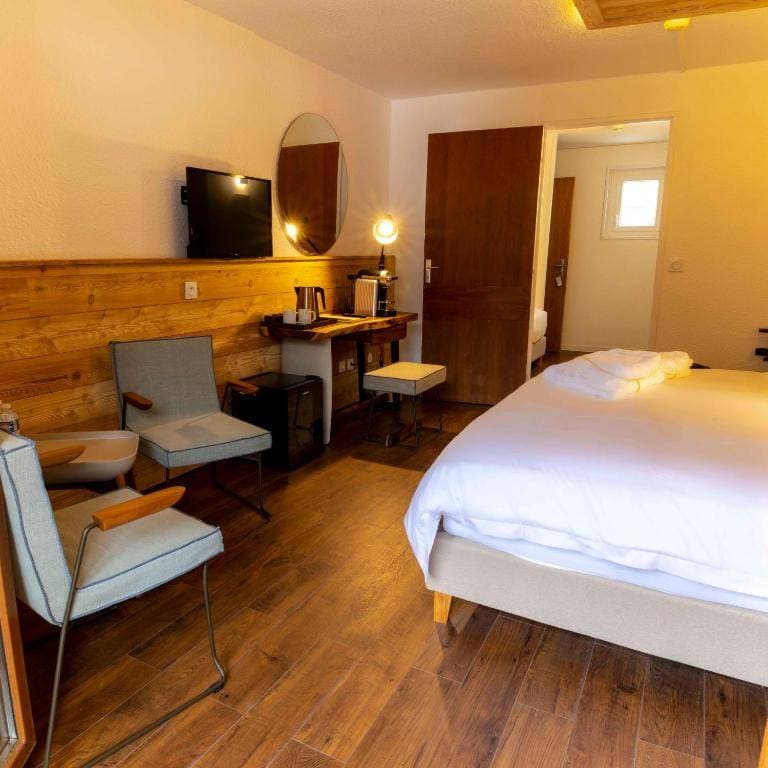 Snow Chill Hotel  9