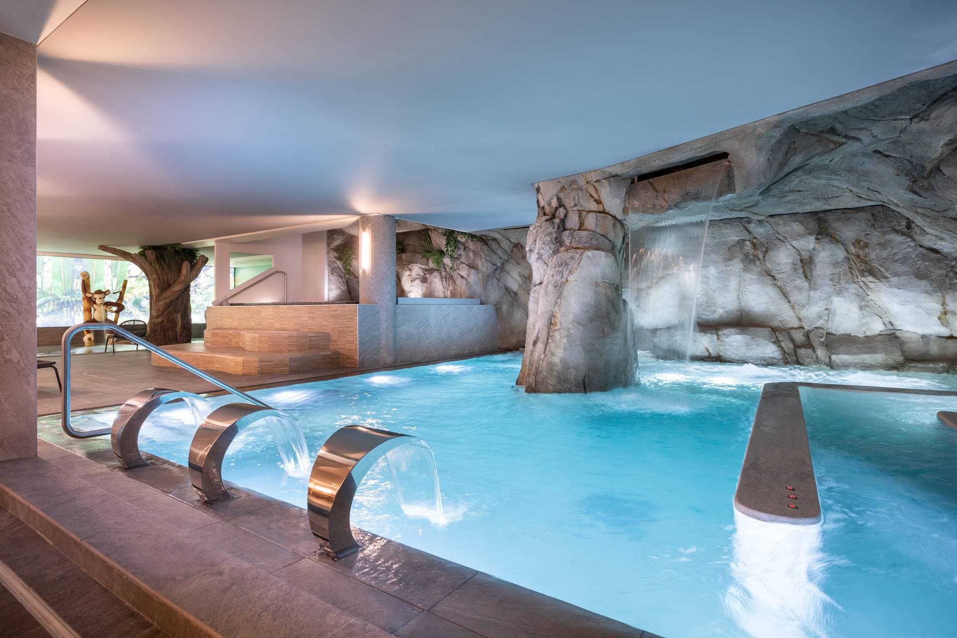 Le Riviera, Hôtel, Restaurant & Spa****  16
