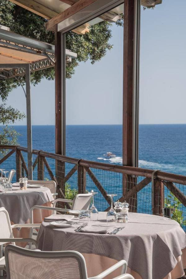 Hotel Porto Roca 8