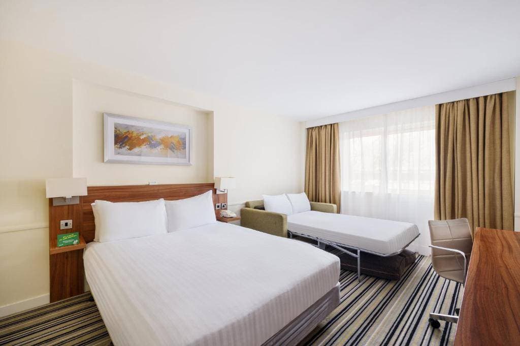 Holiday Inn Leeds Garforth by IHG 14