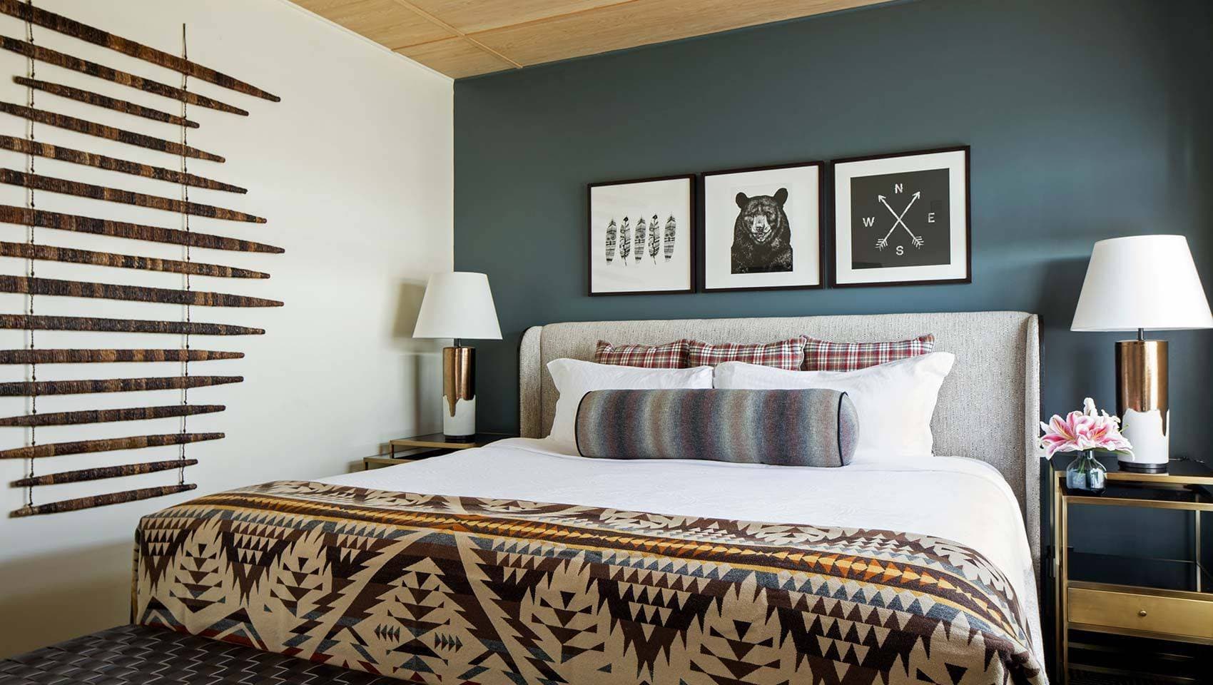 Kimpton RiverPlace Hotel 17