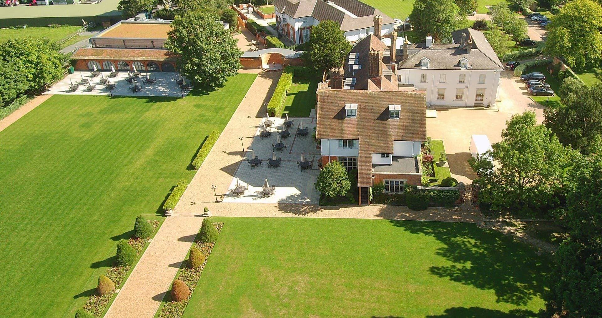 Greenwoods Hotel & Spa 4