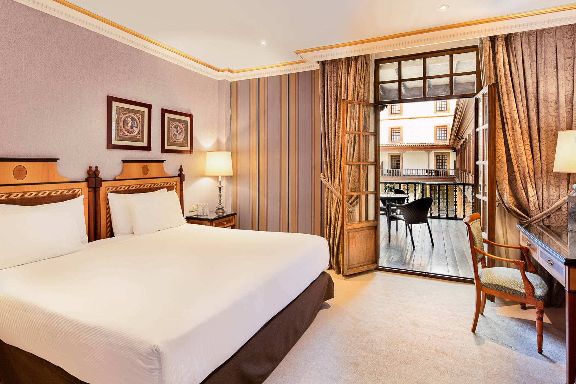 Eurostars Hotel de la Reconquista 22