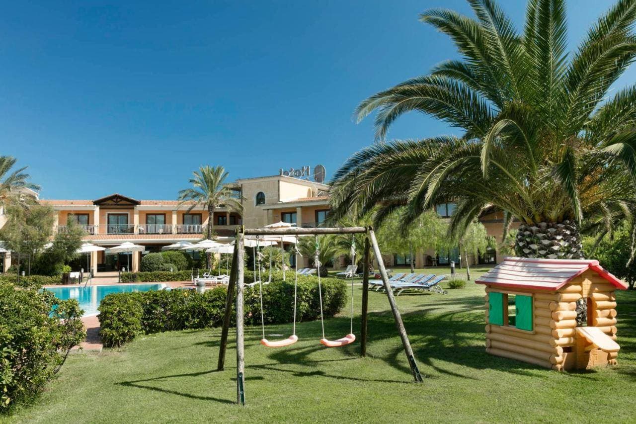 Hotel Santa Gilla 9