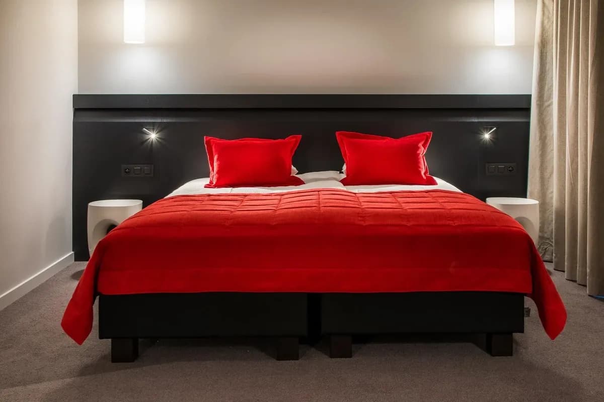 Martin's Red 20