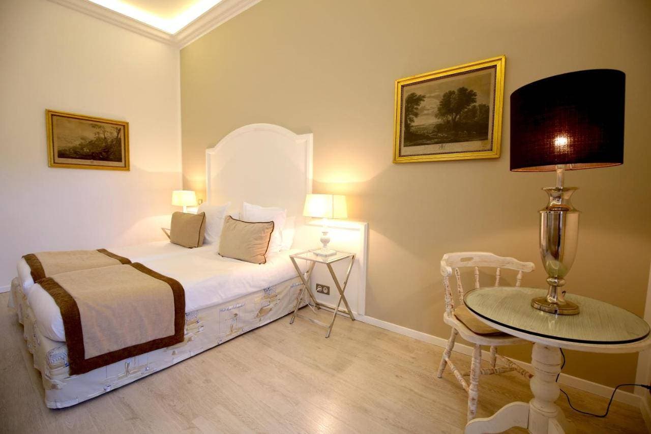 Hôtel Royal Bon Repos 24