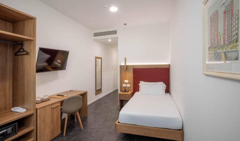 V Hotel 11