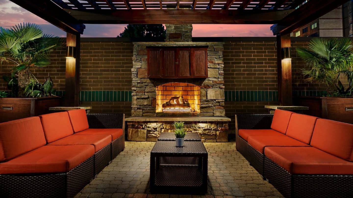 Hilton Charlotte University Place 20