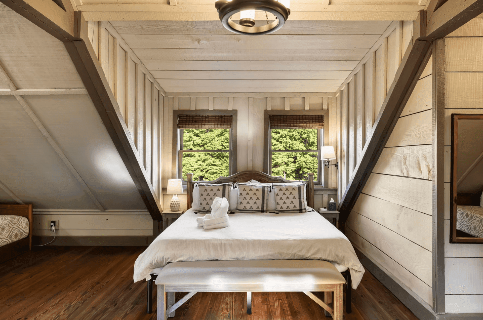 Bison View Lodge 19
