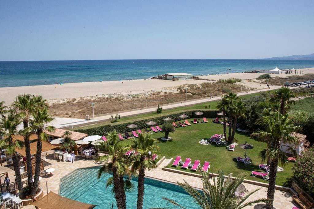 Grand Hôtel Les Flamants Roses Thalasso & Spa 2
