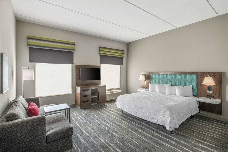 Hampton Inn & Suites-Dallas Allen 20