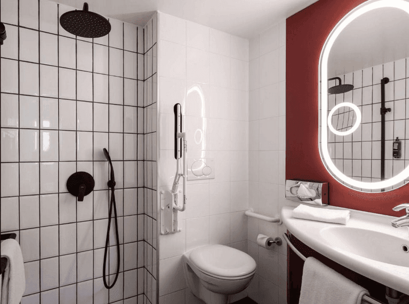 Ibis Lausanne Centre Hotel 17