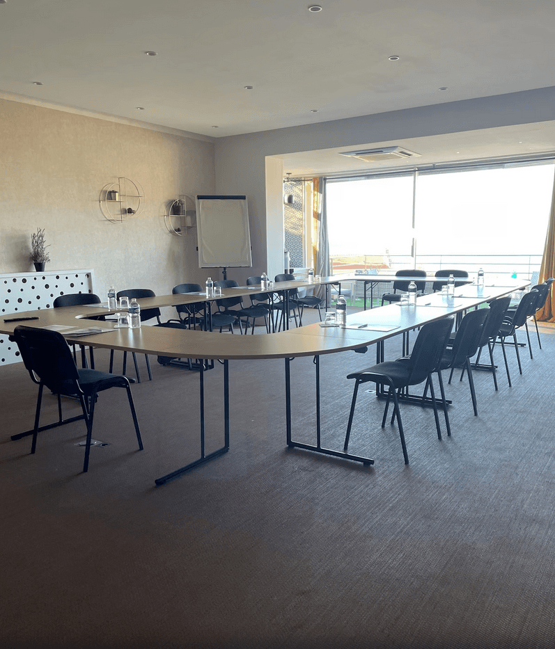 Best Western Plus La Rade 18
