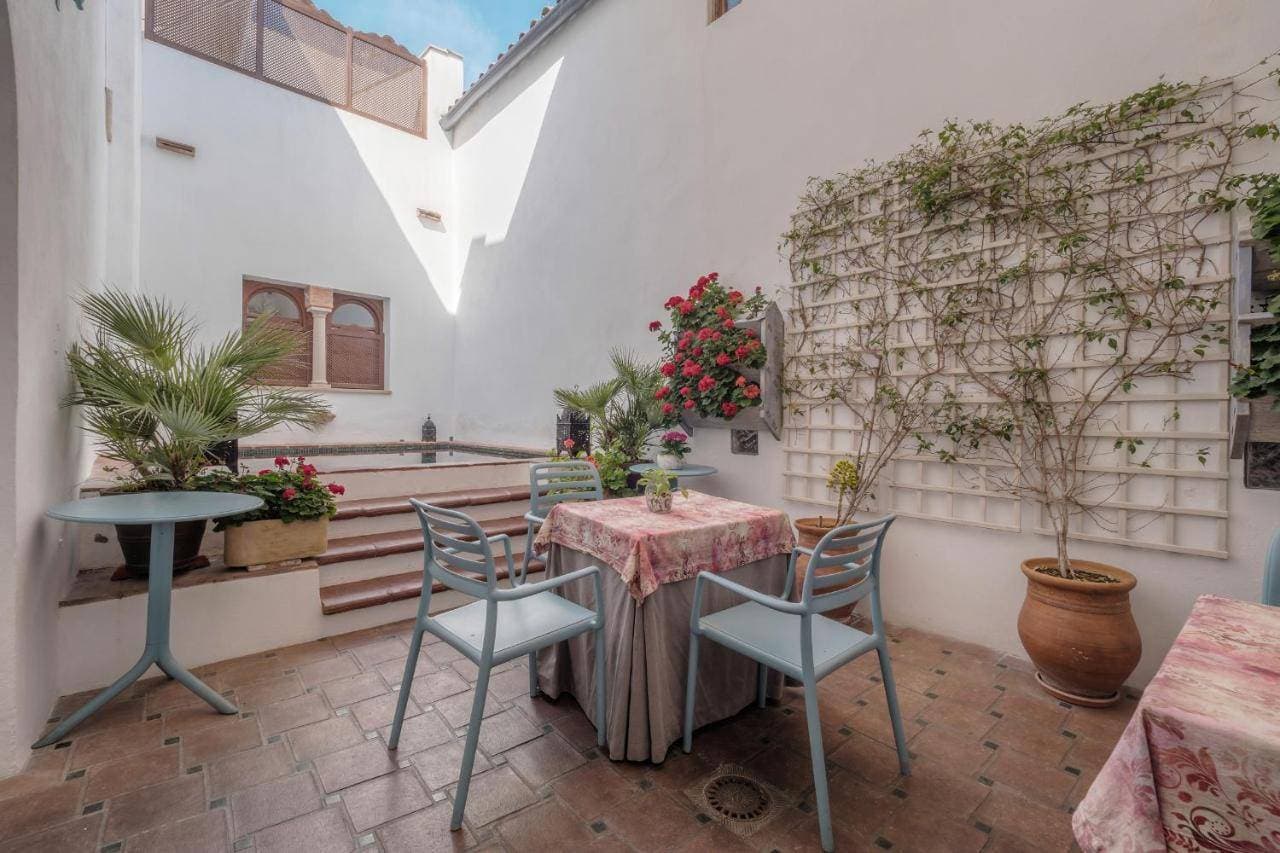 ApartaSuites Alberca 8