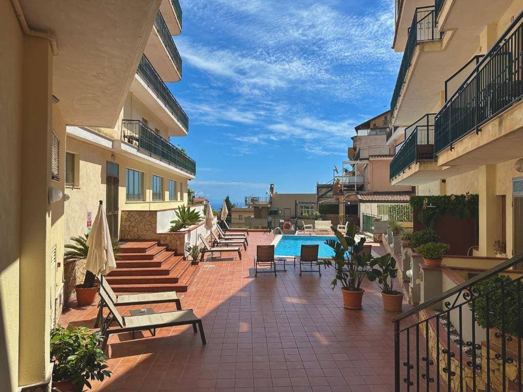 Hotel Soleado 9
