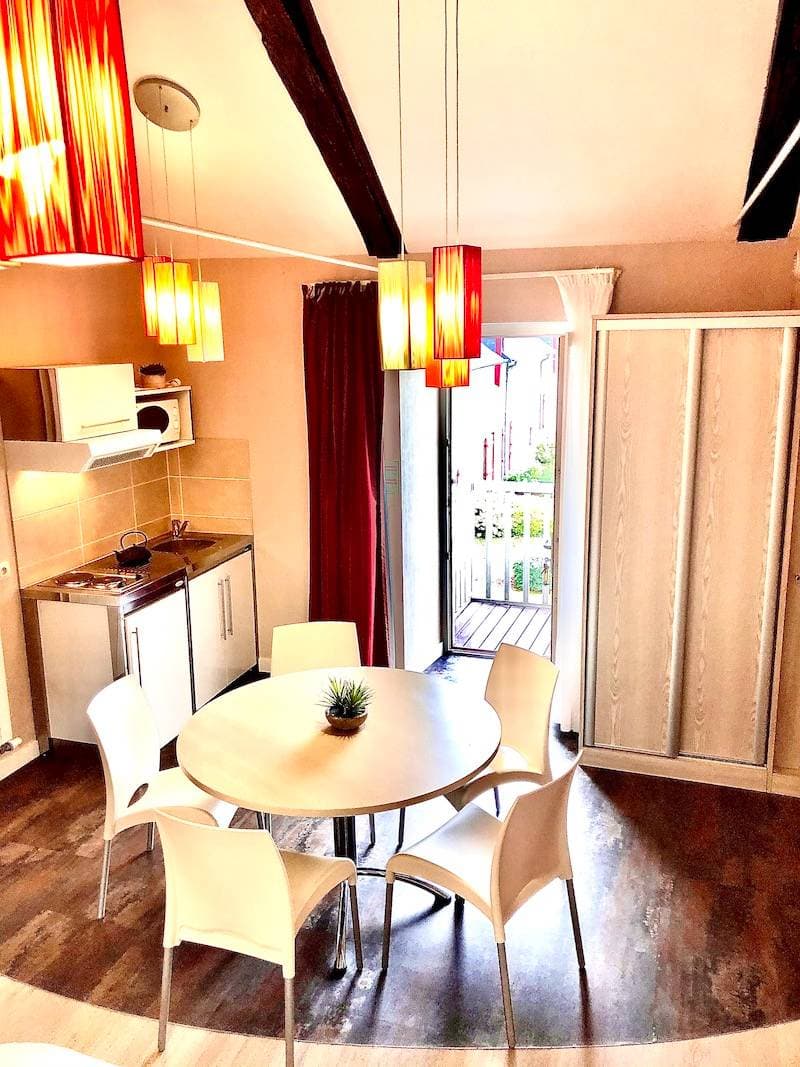 Le Manoir De La Pommeraie 10
