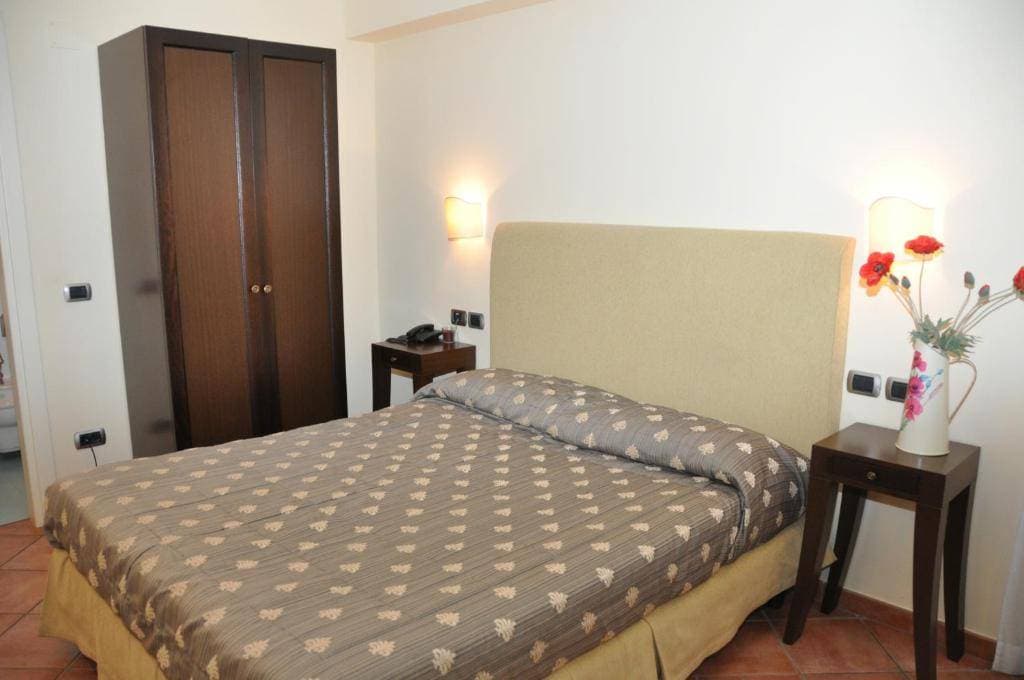 Hotel Urbano V 24