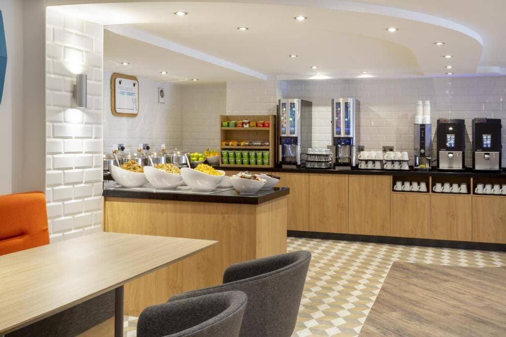 Holiday Inn Express Edinburgh City Centre by IHG 4