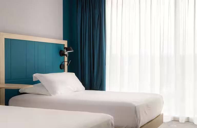 Hampton by Hilton Tours Centre 11