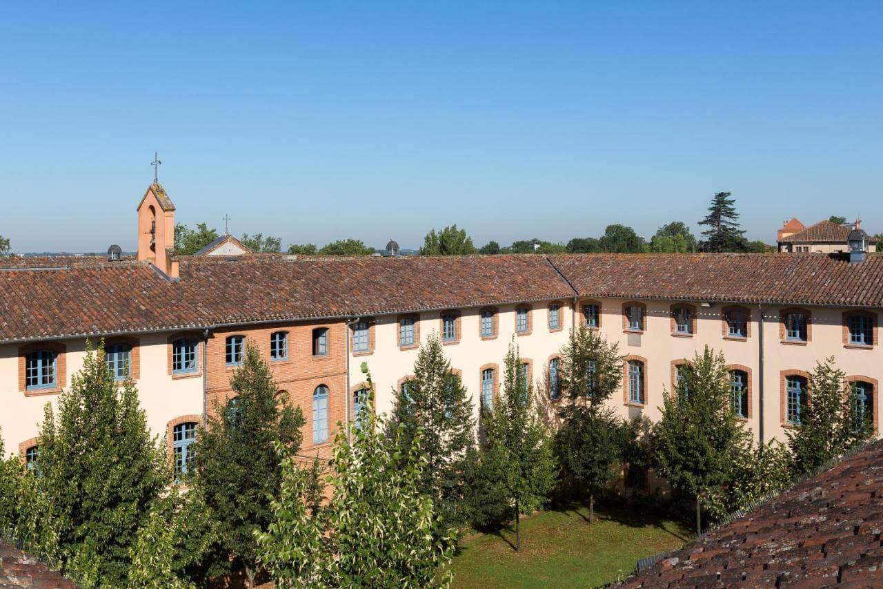 Abbaye des Capucins & Dali Hôtel 3