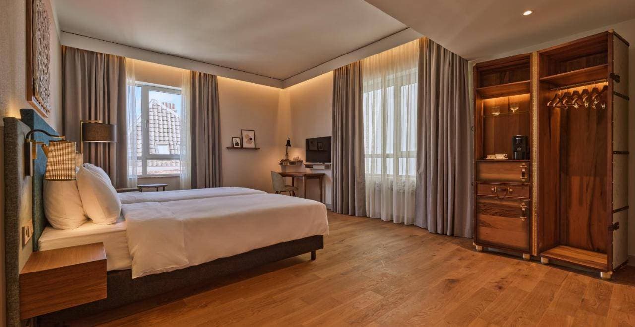 voco The Hague by IHG 11
