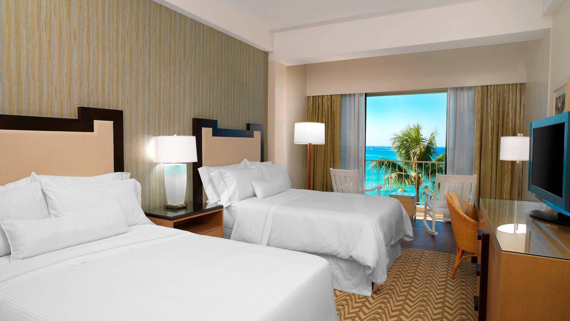 Moana Surfrider, A Westin Resort & Spa, Waikiki Beach 10