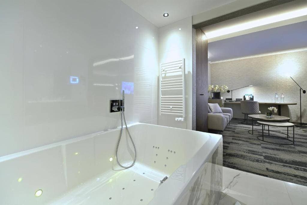 Van der Valk Hotel Charleroi Airport  30