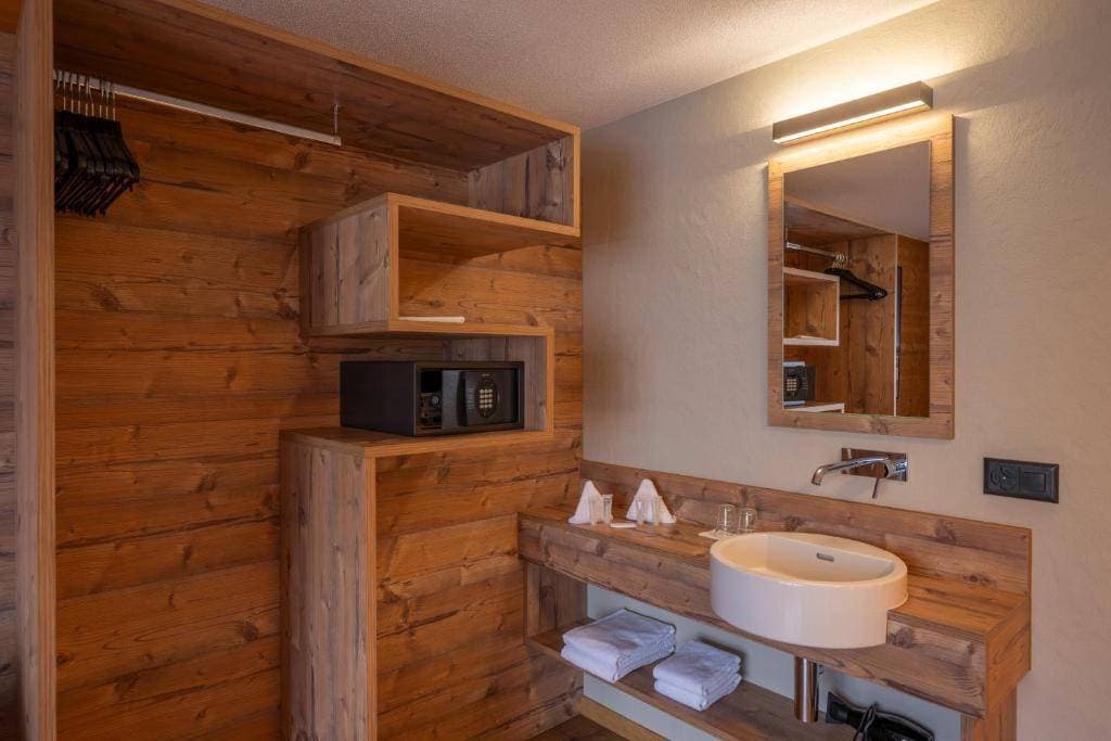 Hotel Chalet Du Lac 8