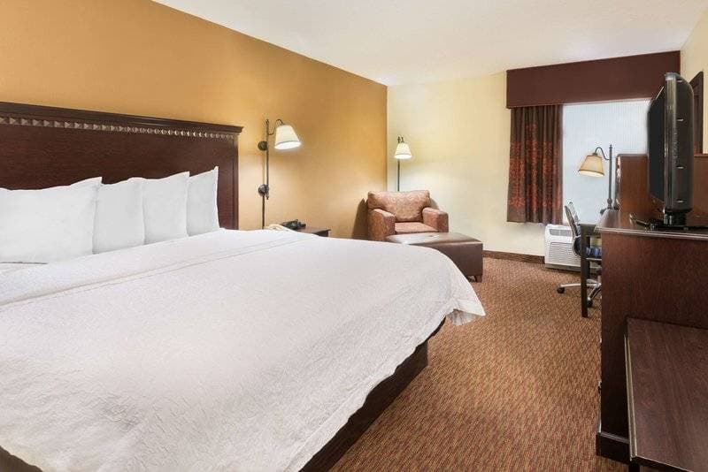 Hampton Inn Charlotte-University Place 18
