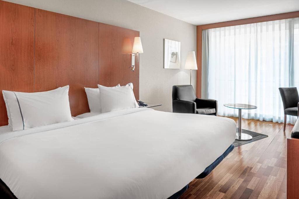 AC Hotel La Rioja 24