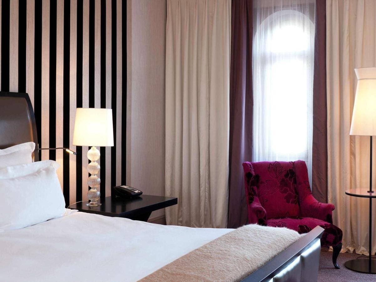 Le Grand Hôtel Cabourg 25