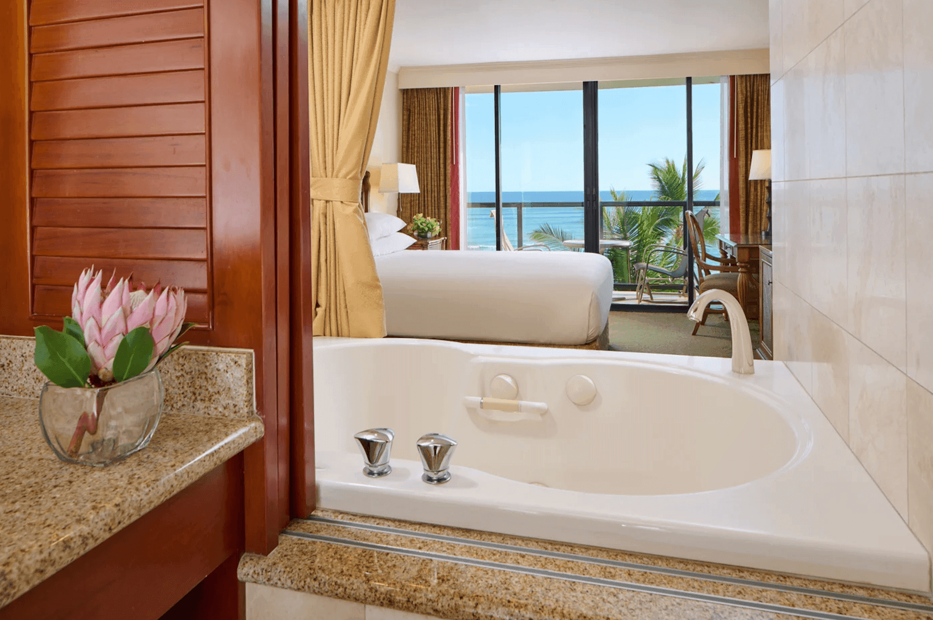 OUTRIGGER Waikiki Beach Resort 13