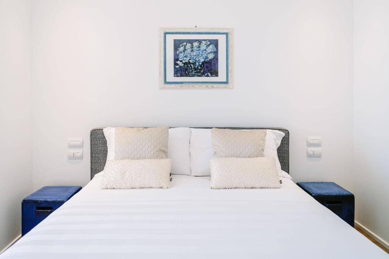 NUMA HOTEL 6