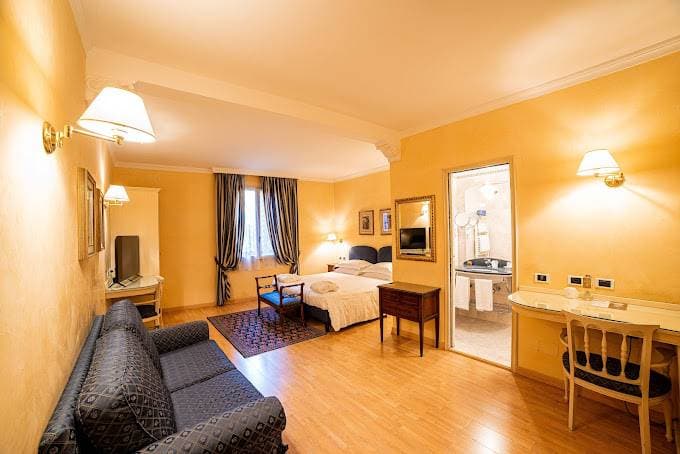Phi Hotel Canalgrande 16