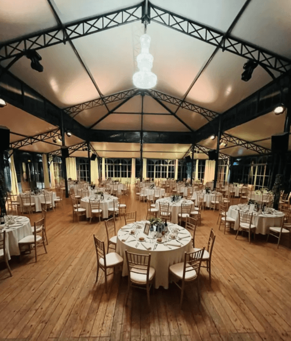 Diner jusqu'à 400 personnes