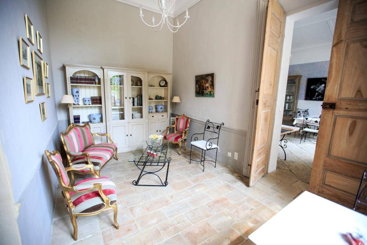 Le Domaine des Escaunes 9