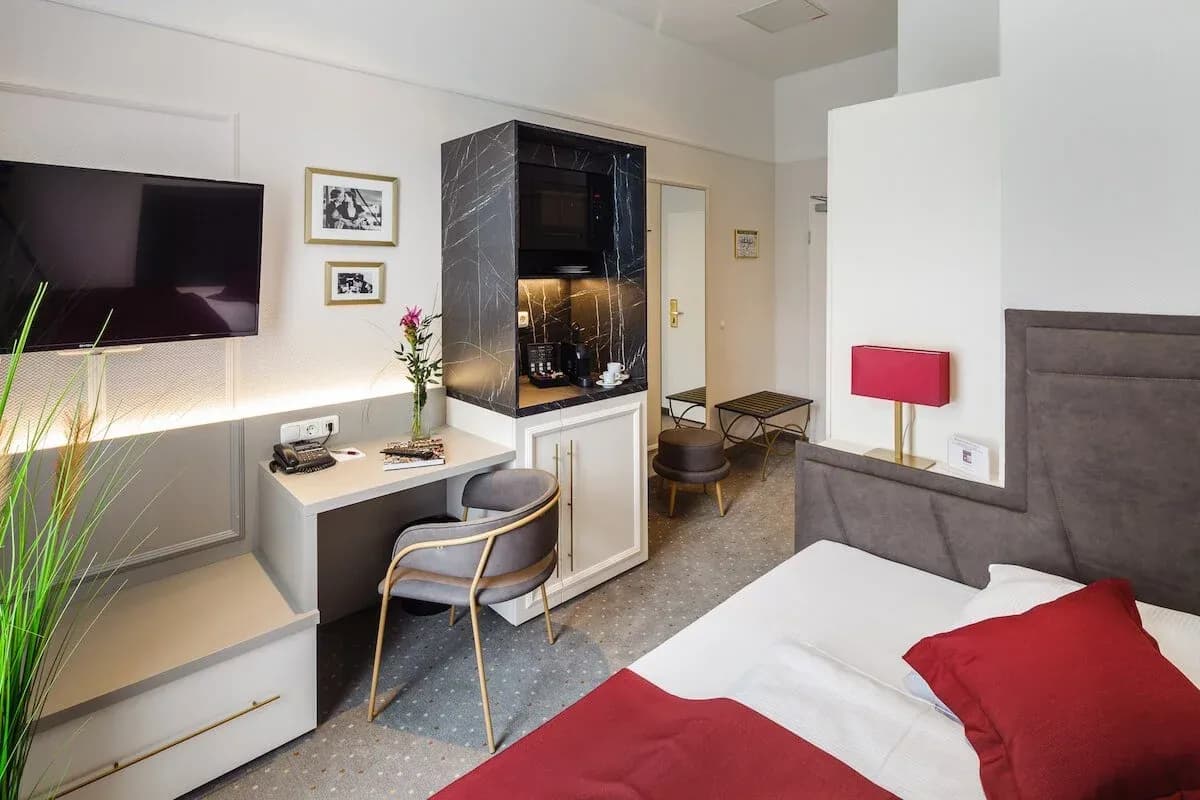 Star-Apart Hansa Hotel 7