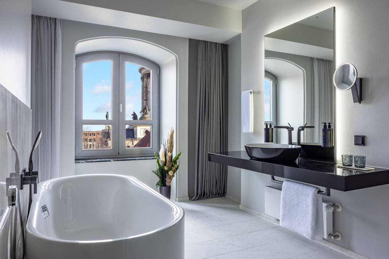 Hotel Luc Berlin, Autograph Collection 11