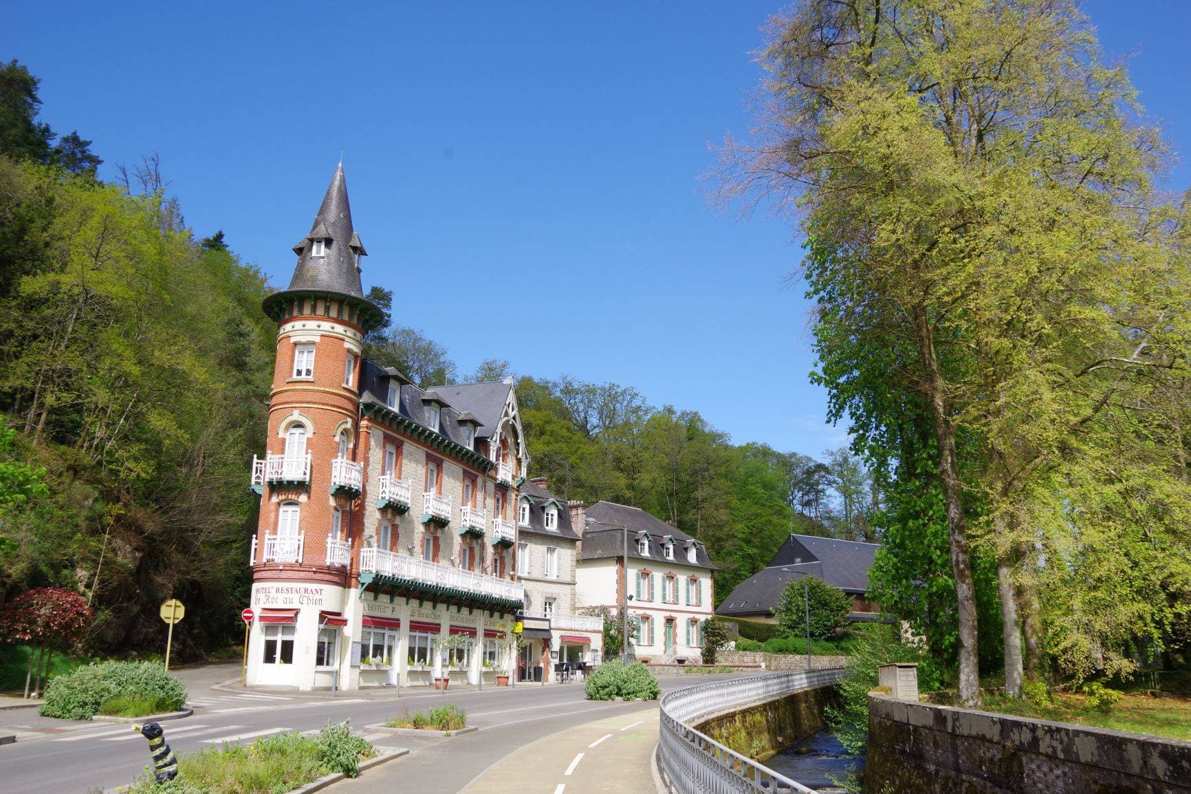 Hôtel Spa Le Roc au Chien 1