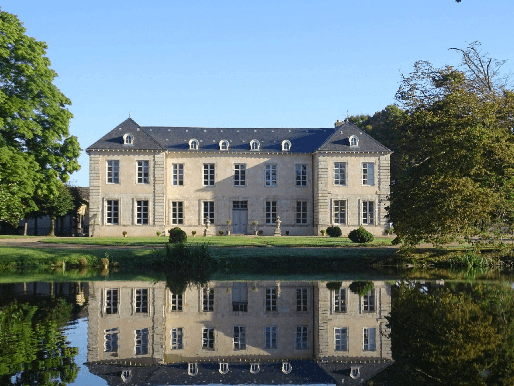 Le Château de Laplaud 1