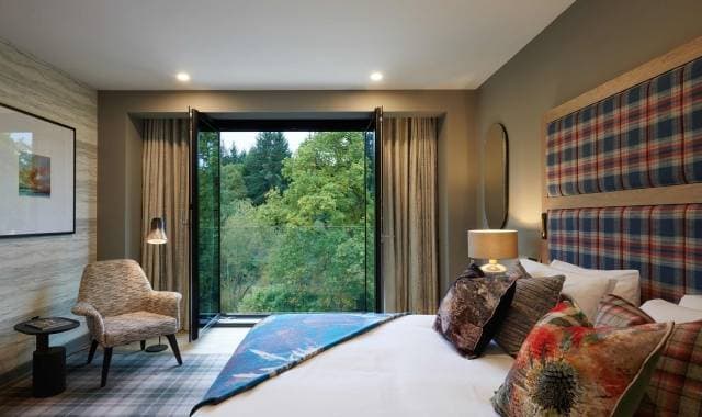 Cameron House 25