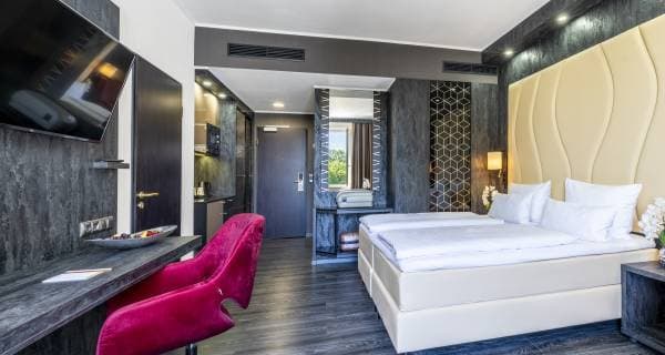 PLAZA Premium Schwerin 14