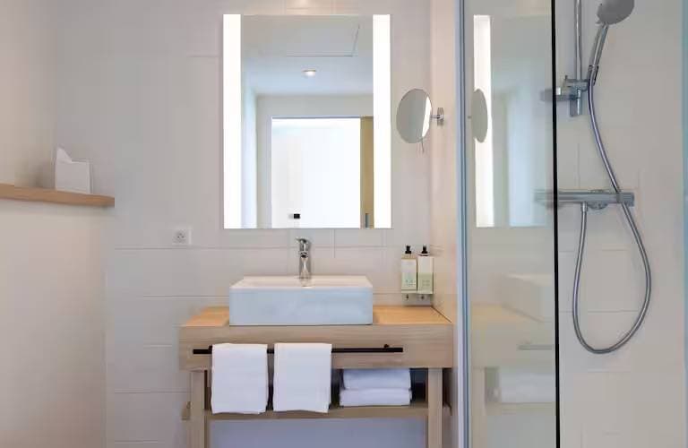 Hampton by Hilton Tours Centre 14